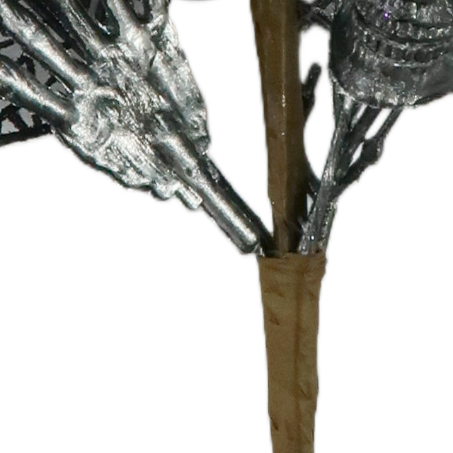 Artificial Halloween Skull Bouquet Single Stem Simulated Flowers with Silver Bats