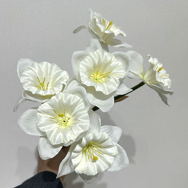 Artificial Pure White Daffodil Bouquet, White Petal with Pale Yellow Ruffled Center