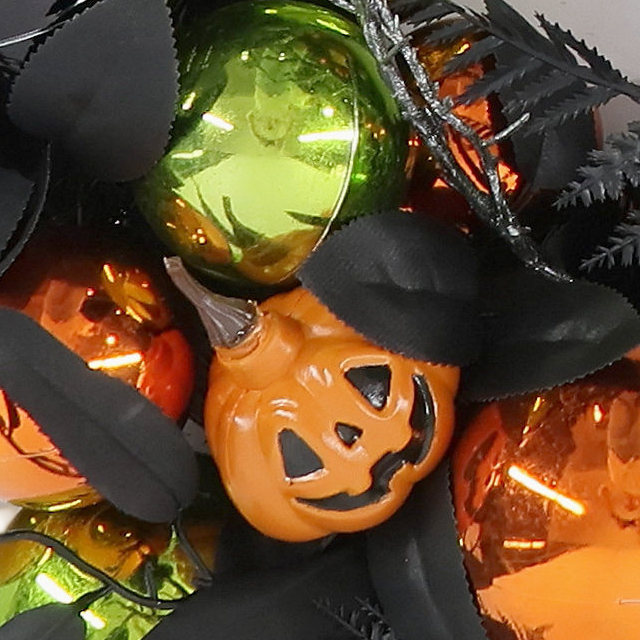 Artificial 24-inch Halloween Interior Decoration, Shatterproof Ornament, Halloween Party Decor