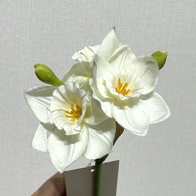 3-Head Single Stem Artificial Daffodil, Pure White with Yellow Center.